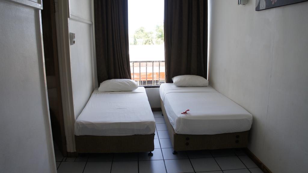 Nadi Downtown Hotel Exterior photo
