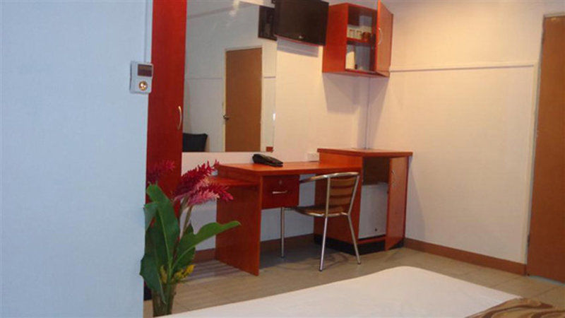 Nadi Downtown Hotel Exterior photo
